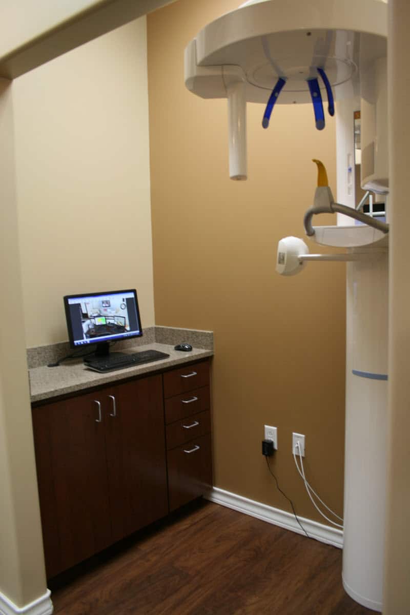 Desk workstation and panoramic imaging area